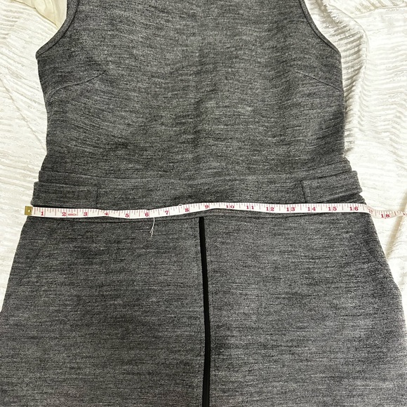 MaxMara Elegant Gray Sleeveless Midi Dress - Picture 11 of 11
